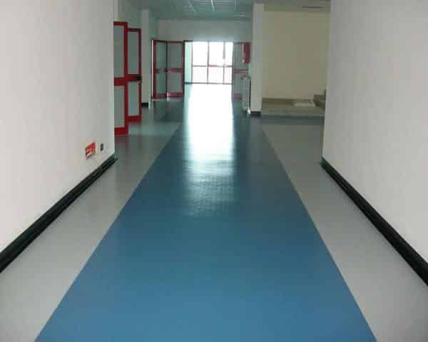 Trattamento Pulizia e Manutenzione dei pavimenti in Pvc Linoleum Gomma